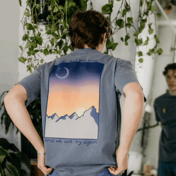 T-shirt The Sun Will Rise